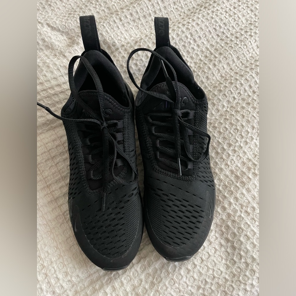 Lightly worn airmax 270 size 8
